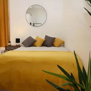 Big Value Bedsit By Promise , Cardiff United Kingdom