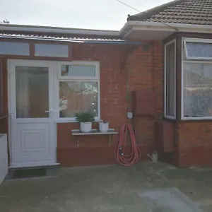 Rest Near To Heathrow Airport , Ashford (Surrey) United Kingdom